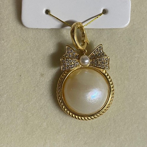Natural mabe pearl necklace - natural,