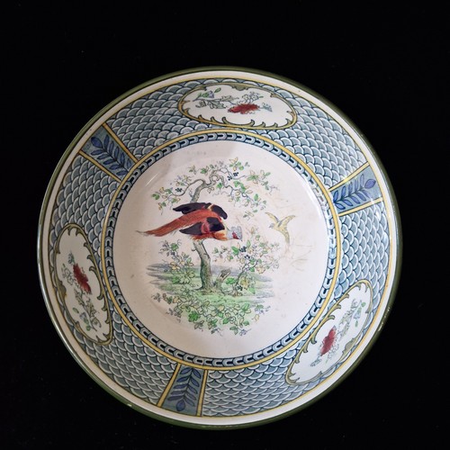 Antique royal doulton footed - royal,
