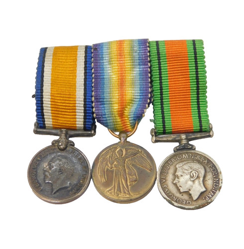Wwi wwii miniature medal - &,