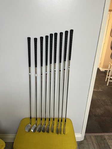 Wilson staff progressive irons - wilson,