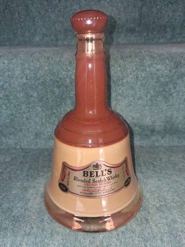 Bells 75cl whisky - bells, decanter