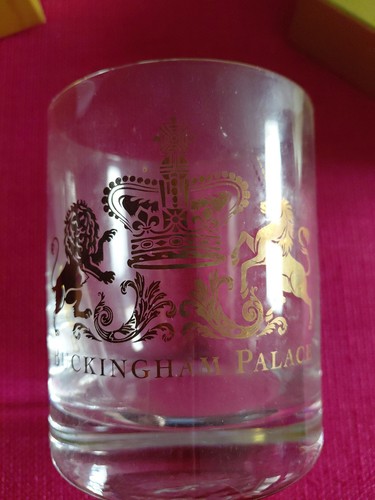 Buckingham palace glass - palace,