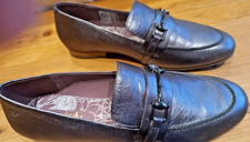 Ladies Moshulu Metallic Grey Flats Loafers Shoes Size 6 Brand New