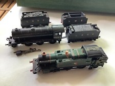 00 gauge, model railway, 2 static locomotives, kitmaster G.W.R.