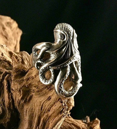 Kraken ring octopus biker - kraken,