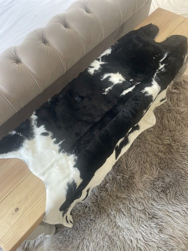 Stunning cowhide rug - stunning, (faux)