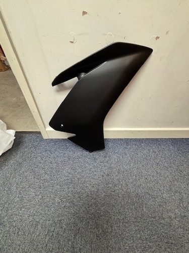 Genuine aprilia rsv4 - aprilia, rh