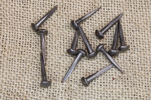 Old hob square nails 4 - hob, 3/4”