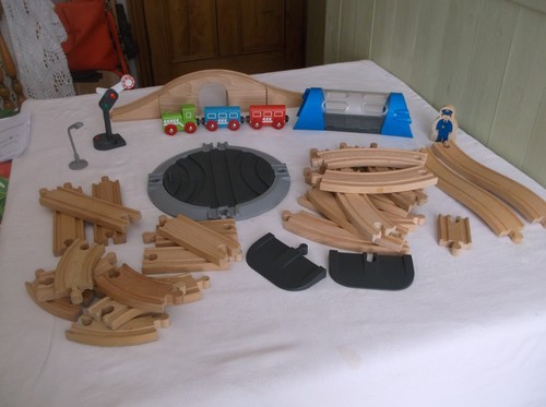 Wooden train track bundle - track,