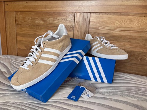 Super rare adidas genuine - super,