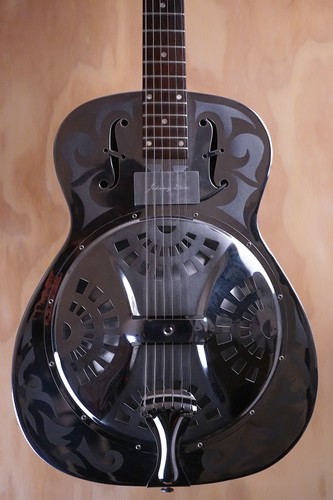 Dobro resonator guitar - dobro, d-33
