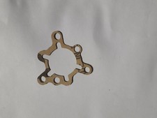 Oil Pump Top Gasket: Suzuki GT750  GT550  GT380  16110-31010