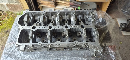 Complete cylinder head - complete,