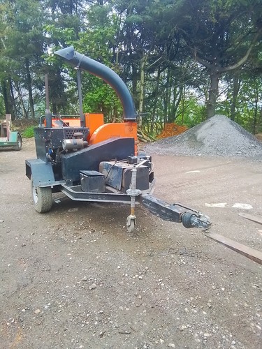 Diesel wood chipper bearcat - wood,