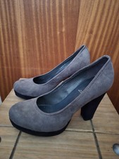 Catwalk Suede Feel Grey Platform Heels - Size 39 (6)