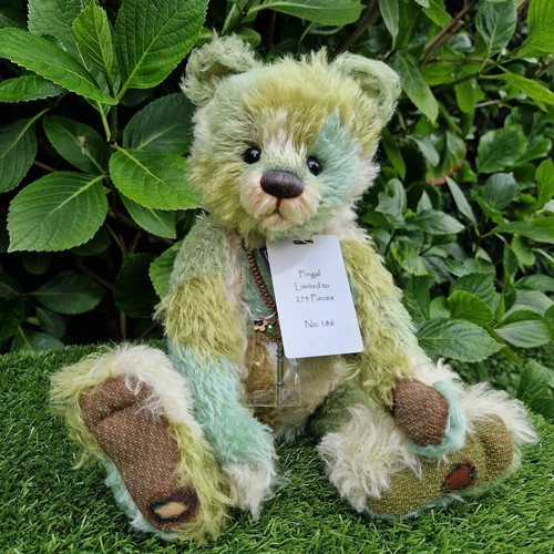 Charlie bears isabelle - charlie,