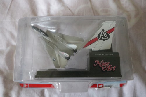 Corgi diecast tomcat - f-14,
