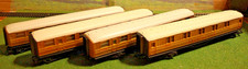 HORNBY OO GAUGE TEAK LNER GRESLEY COMPOSITE COACHES R436 x 3 & 1 SLEEPER CAR.