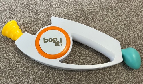 Hasbro bop handheld - it!,
