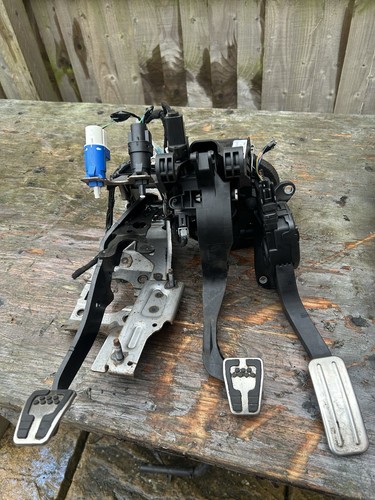 Ford fiesta mk7 throttle pedal - throttle,