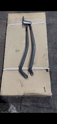 Audi wiper arm mechanism - arm,