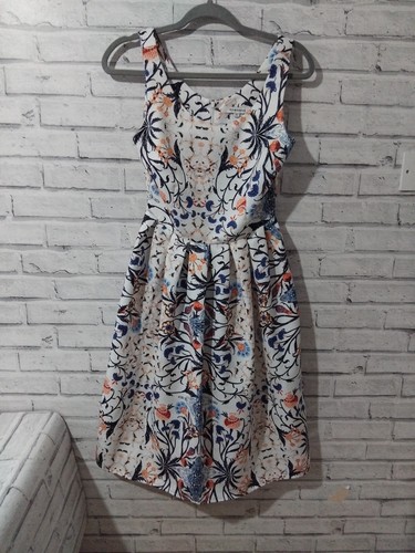Floral midi dress with - , ruffle