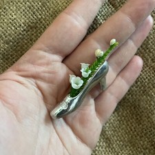 Vintage Silver Coloured Wedding Cake Shoe Heel Flowers Topper Decoration Top GC