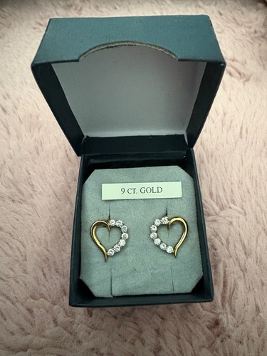New boxed 9ct hallmarked gold - new,