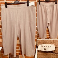 BNWT PAPAYA Size 20 Light