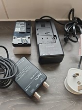 Rechargeable Batterie NP-55 6V  With Sanyo Battery Charger & Rf Adapter Vrf 300 