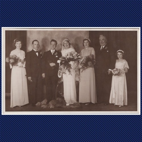 Vintage wedding group - group, portrait