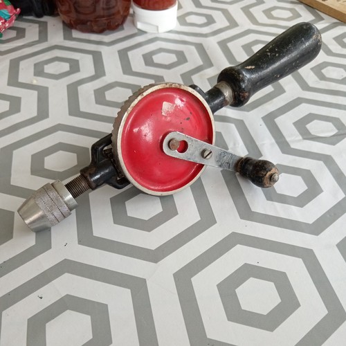 Vintage hand crank - hand, drill