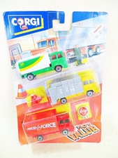 CORGI RED HOT VALUE JUNIORS