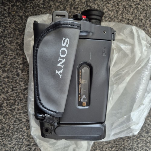 Sony ccd trv24e hi8 handycam - ccd‑trv24e,