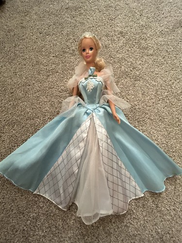 Vintage barbie doll sleeping - -,