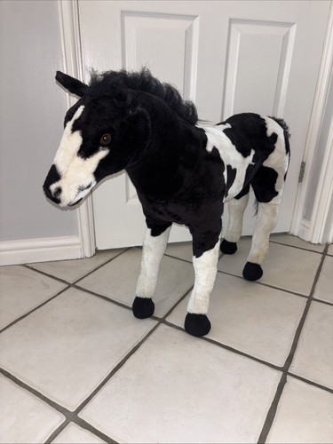 Black white horse - black,