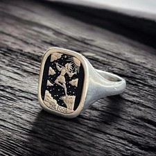 The Fool Tarot Card Signet