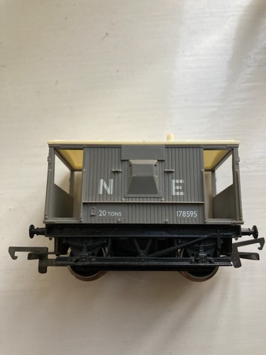 Hornby livery grey guards - livery,