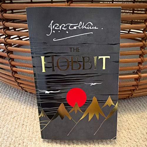 Tolkien the hobbit - tolkien,