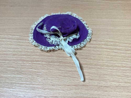 Vintage sindy doll hat from - sindy,
