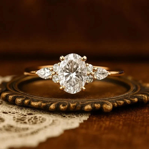 White moissanite ct - 3.30,