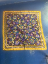 AUTHENTIC  Yves Saint Laurent