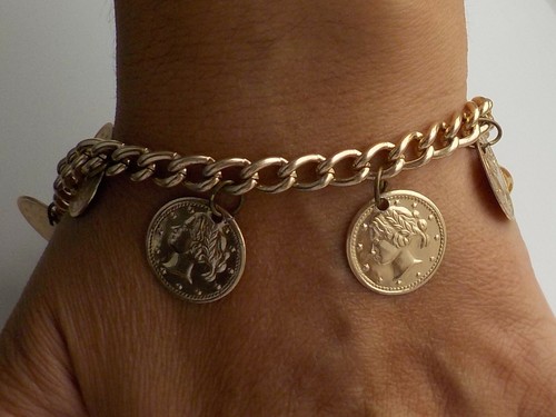 Pretty vintage imitation gold - vintage,