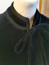 Black Velvet Cape Tyyle Coat with Pockets Size 12