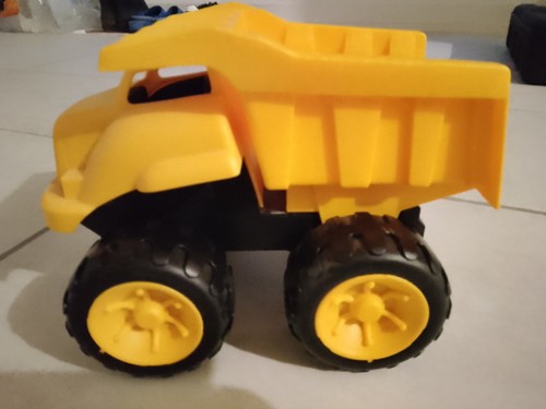 Caterpillar cat tough tracks - caterpillar,
