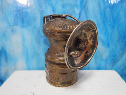 Auto lite lamp - co., vintage