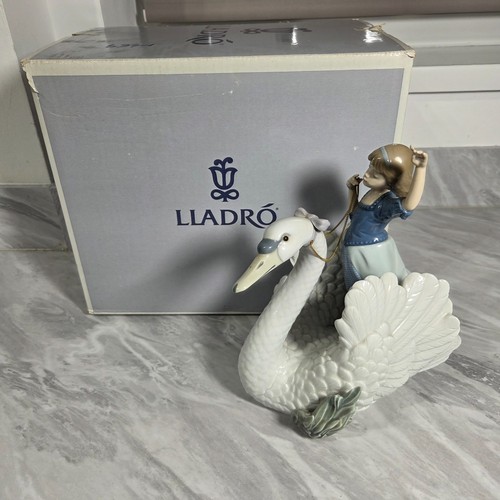 Rare lladro porcelain - rare,