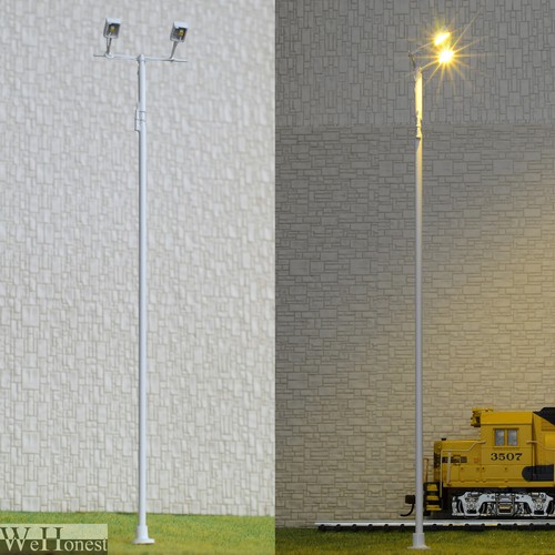 Gauge plaza lamp post - 2,