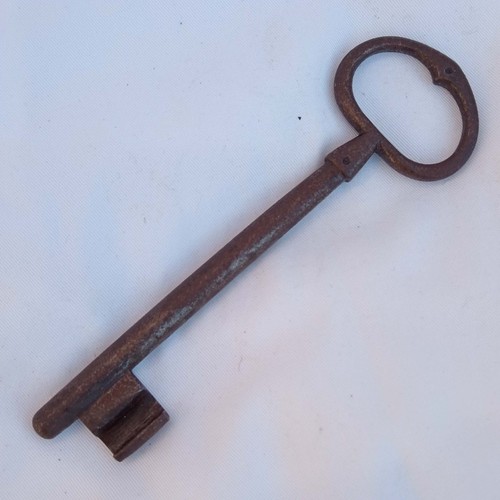 Antique skeleton key large old - large,