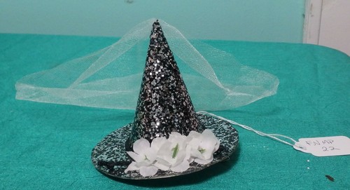 Black pointed fascinator - pointed,